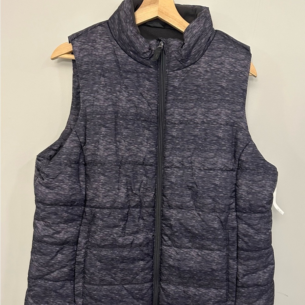 Amazon essentials Women’s amid-Weight Puffer Vest